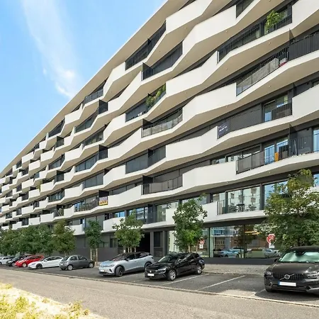 Guestready - Modern Retreat With Balcony Views * 리스본