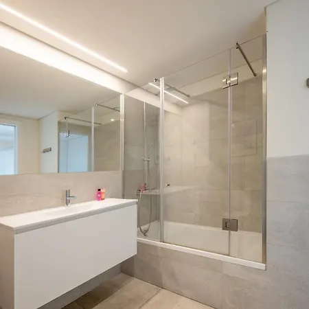 Guestready - Modern Retreat With Balcony Views * 리스본